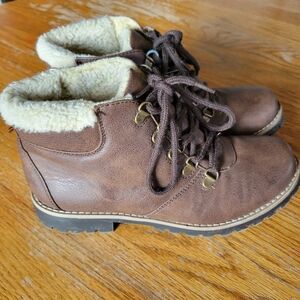 Cliffs By White Mountain Women's Brown Boots, Size 8M